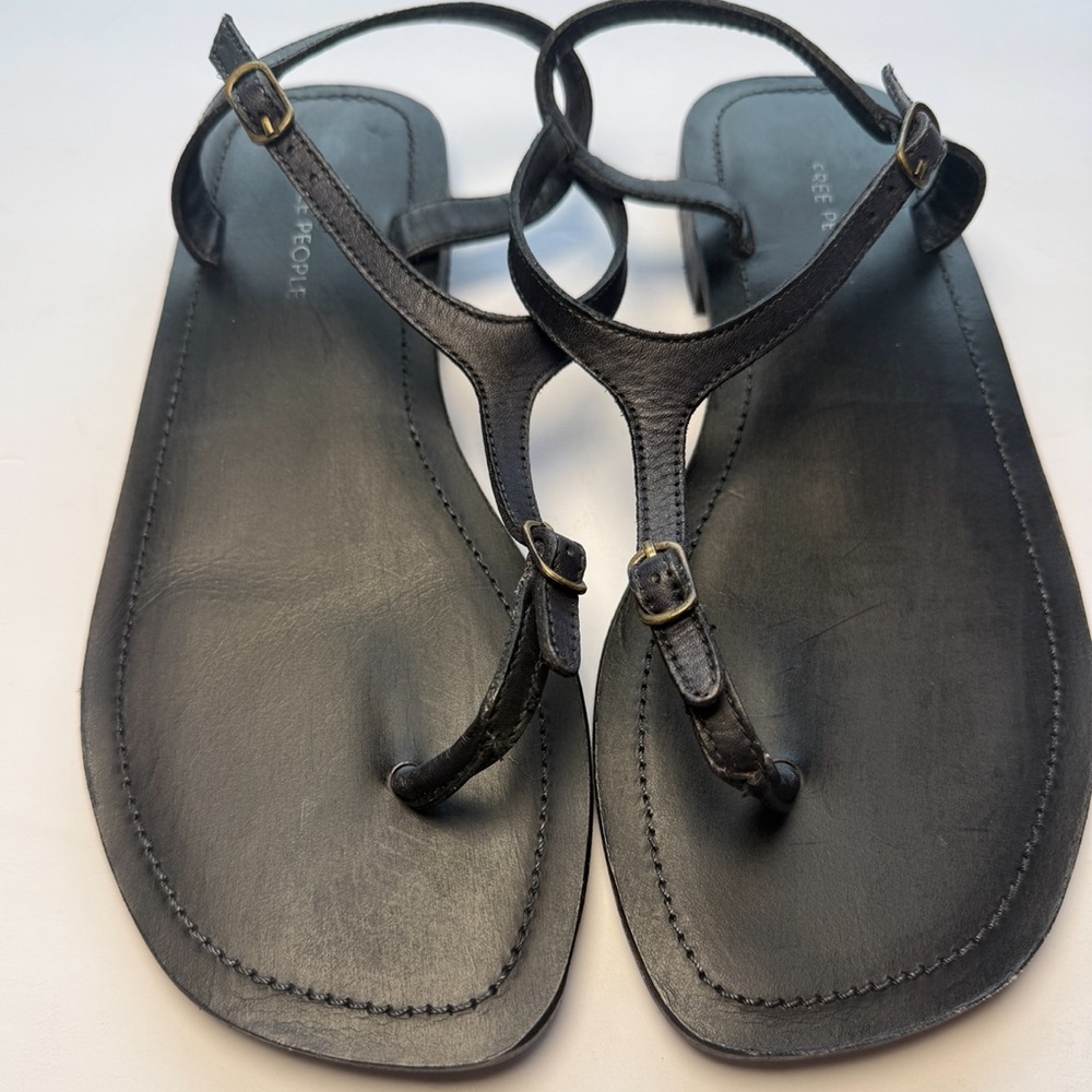 Free People Alina Leather Classic Thong Sandals Minimalist Strappy Black Size 7 - Picture 3 of 6